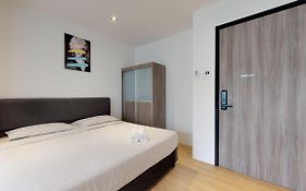 International Service Apartments At Raeburn Park